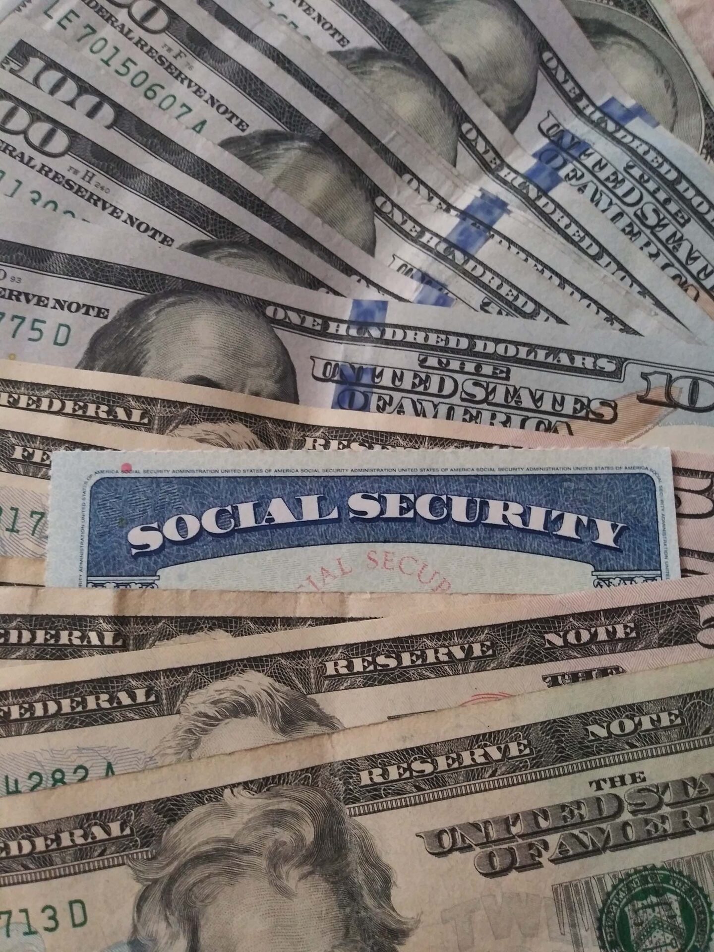 How Much Can I Earn While On Social Security In 2023? 5 | social securityjpg v2